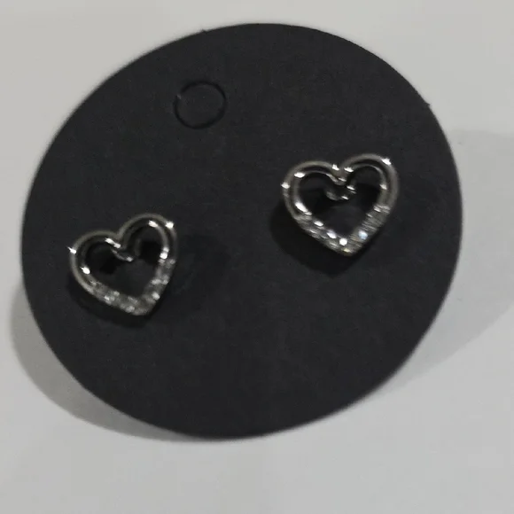Minimalist Silver Heart Earrings | Dainty Chic Sparkling Studs for Women Jewelry - Picture 5 of 8